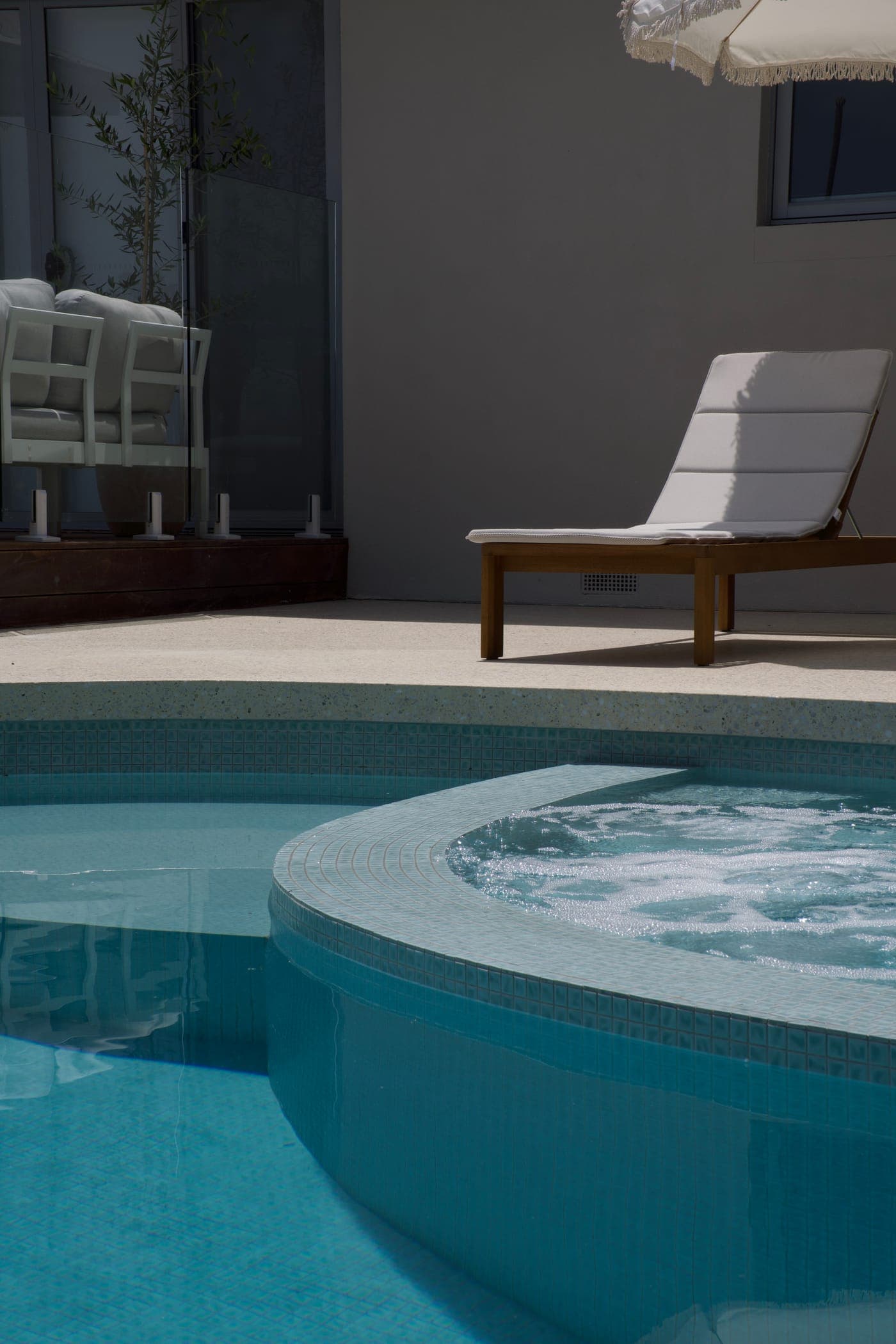 Renovated pool with new spa, tiling and coping
